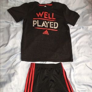 Adidas 2 pc outfit like new Sz 7